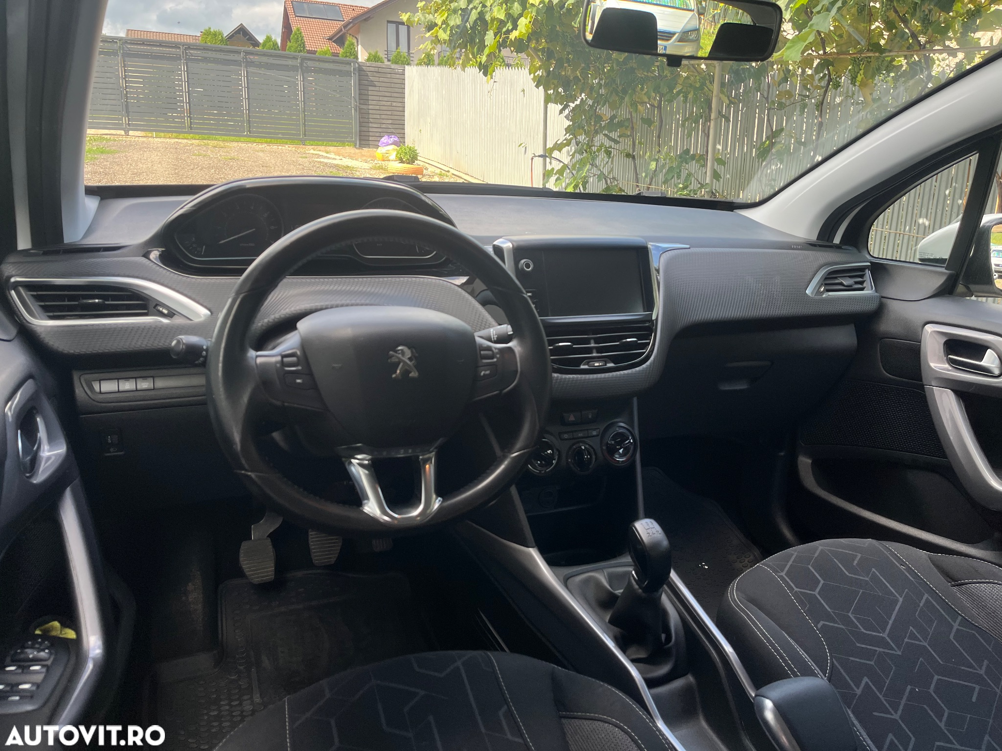 Peugeot 2008 1.2 PureTech Turbo Active - 18