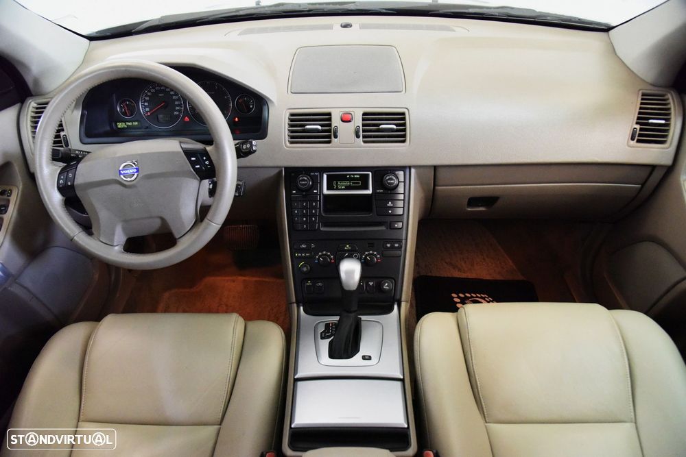 Volvo XC 90 2.4 D5 7L Executive - 22