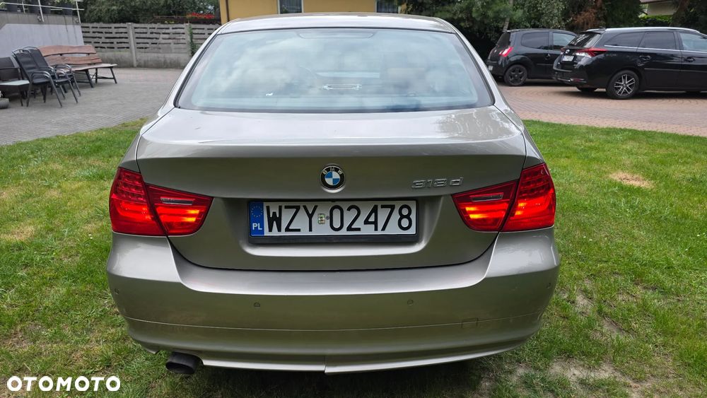 BMW Seria 3 318d - 20