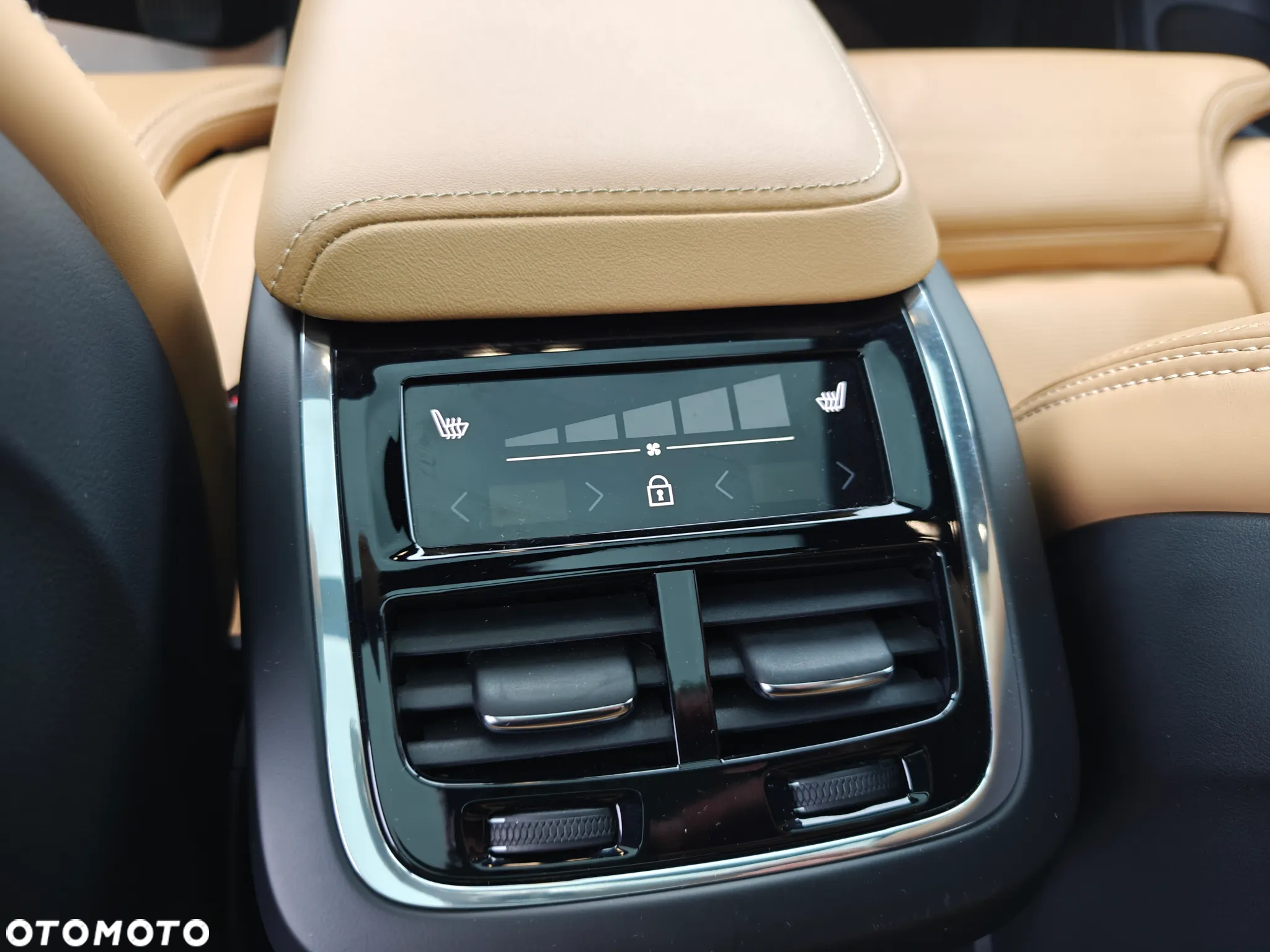 Volvo XC 60 T5 GPF AWD Momentum - 18