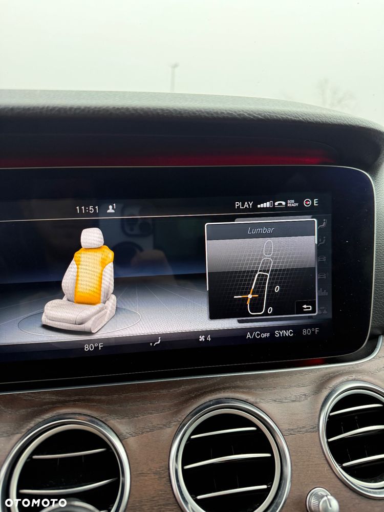 Mercedes-Benz Klasa E 300 9G-TRONIC Exclusive - 16