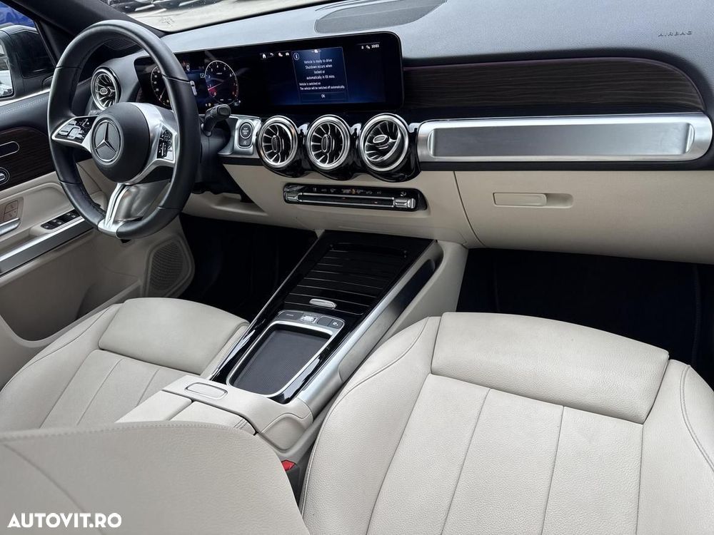 Mercedes-Benz GLB - 13