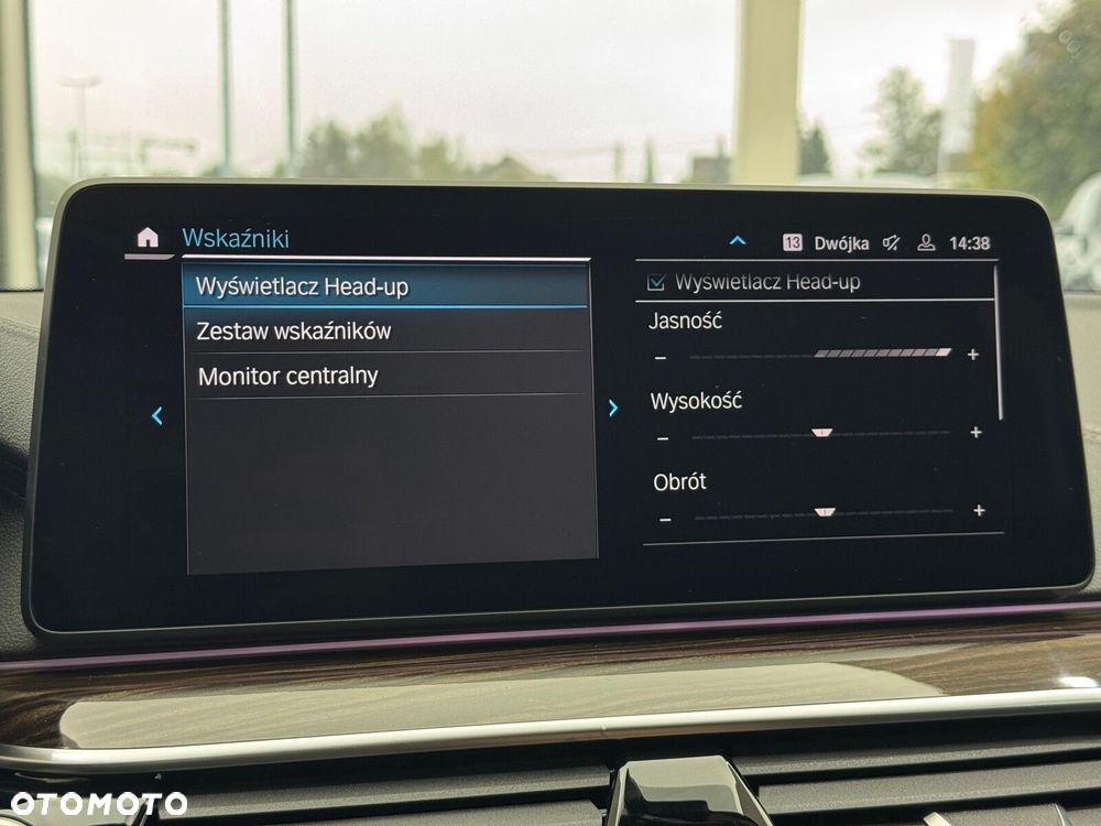 BMW Seria 5 530e Luxury Line - 35