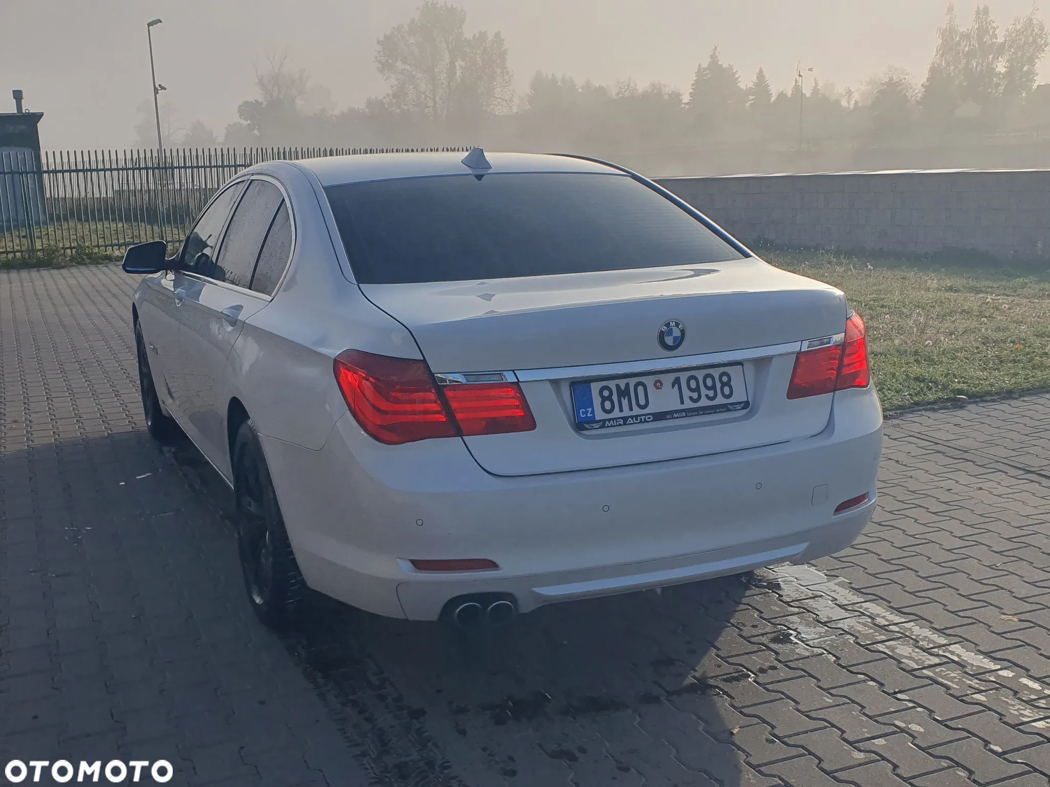 BMW Seria 7 730d - 11