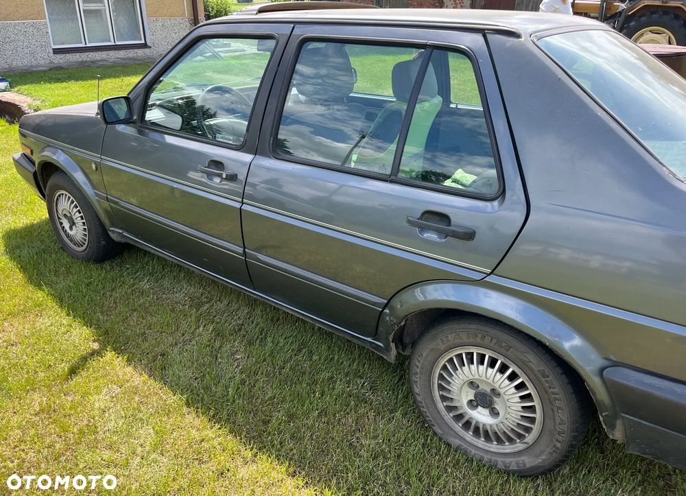 Volkswagen Jetta 1.3 GL - 3