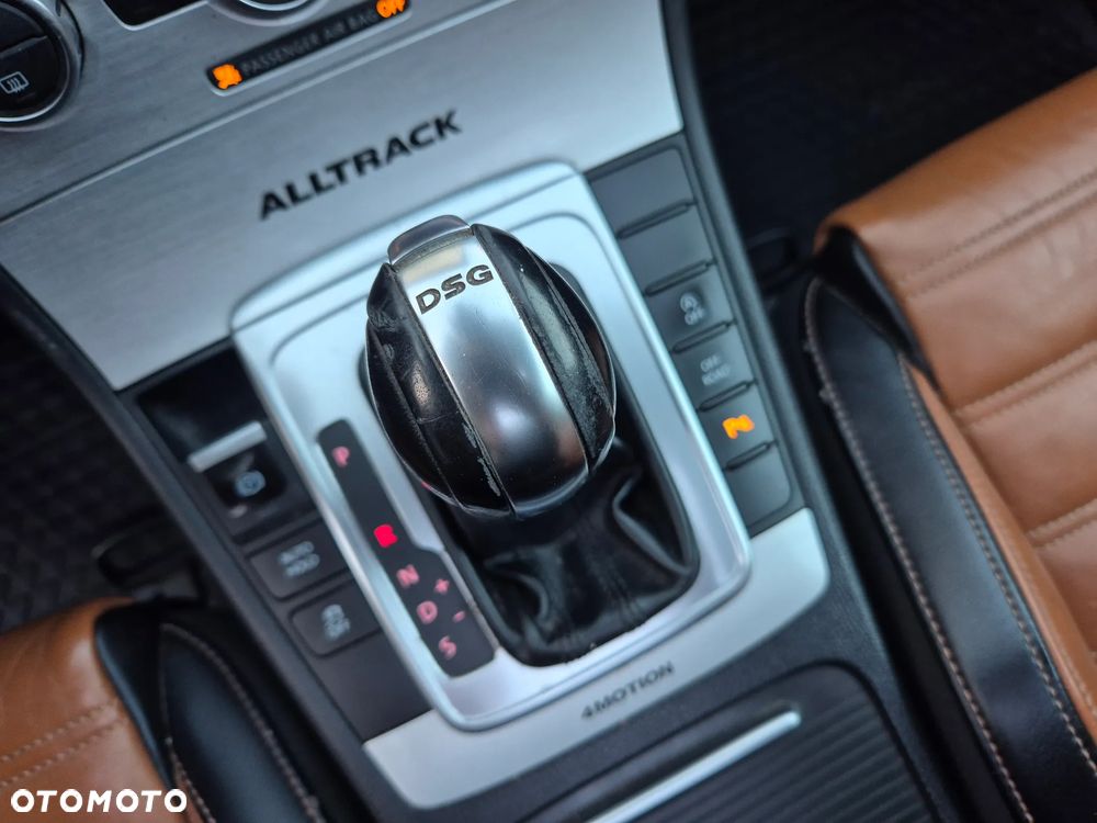 Volkswagen Passat 2.0 TDI DSG BlueMotion Technology Highline - 39