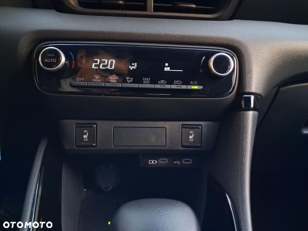 Toyota Yaris Hybrid 1.5 Style - 22