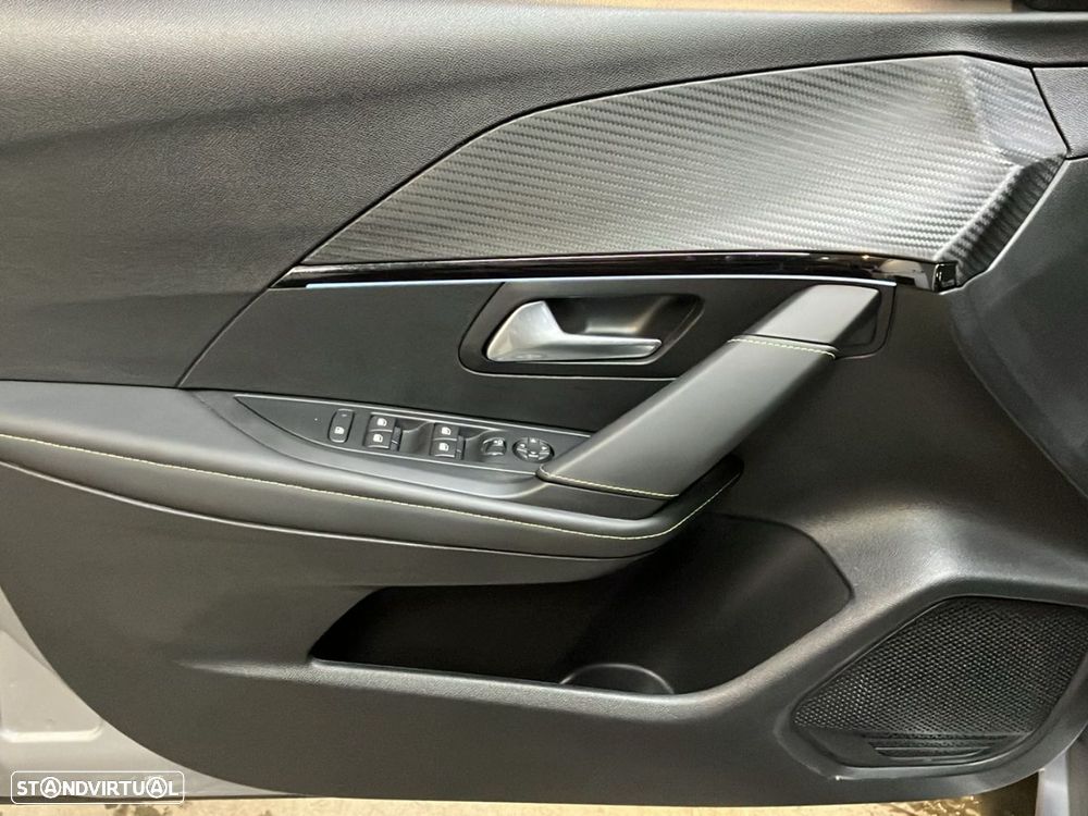 Peugeot e-208 50 kWh GT - 21