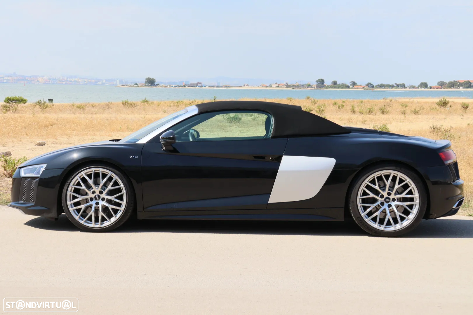 Audi R8 Spyder 5.2 FSi V10 S tronic - 17