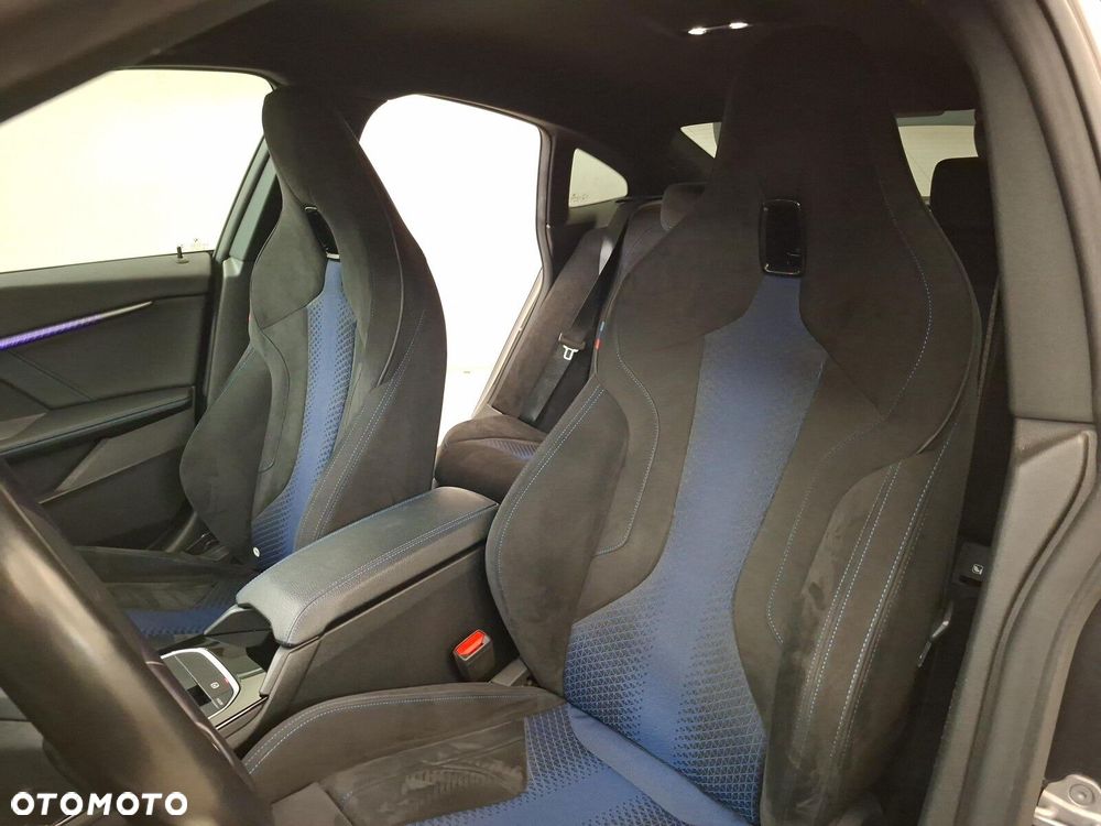 BMW Seria 2 218i M Sport - 12