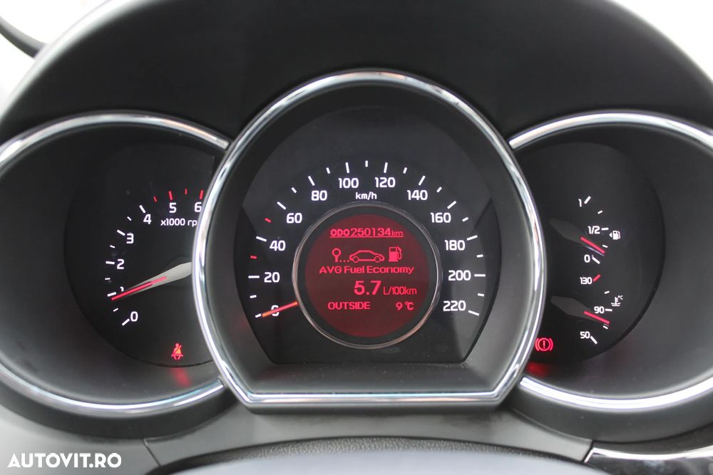 Kia Rio 1.4 CRDI Spirit - 28