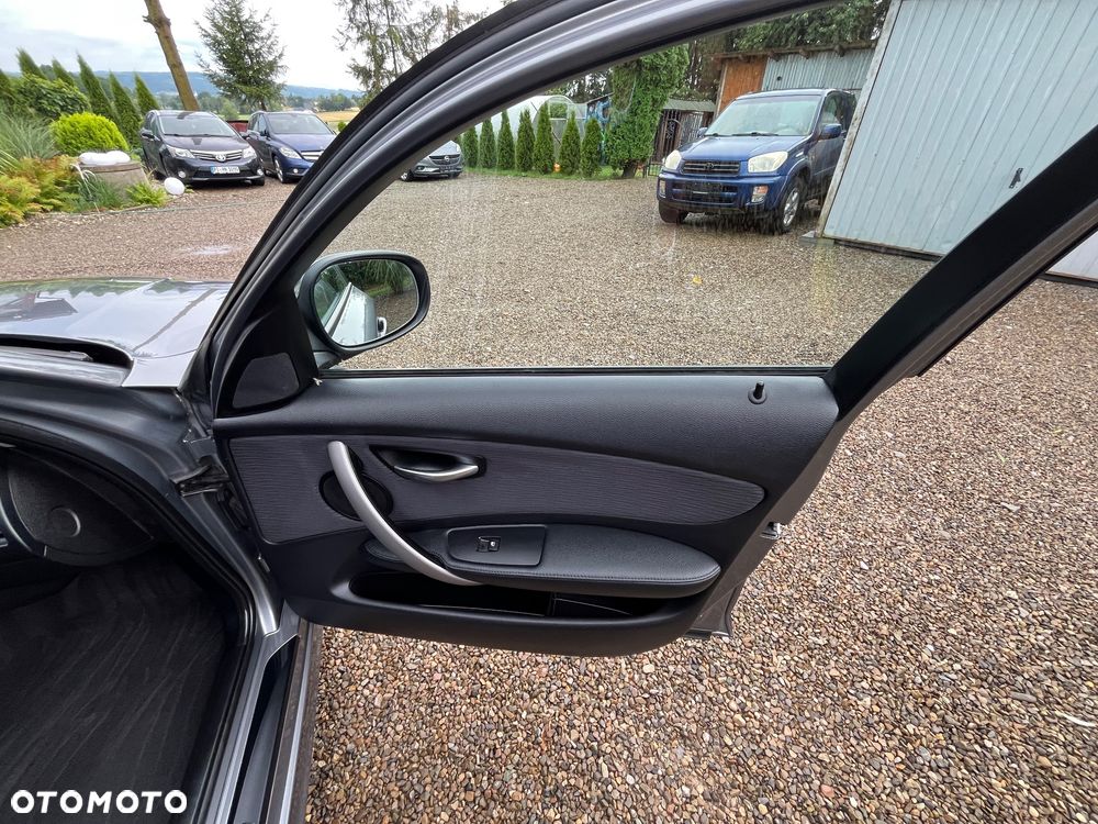 BMW Seria 1 116d - 39