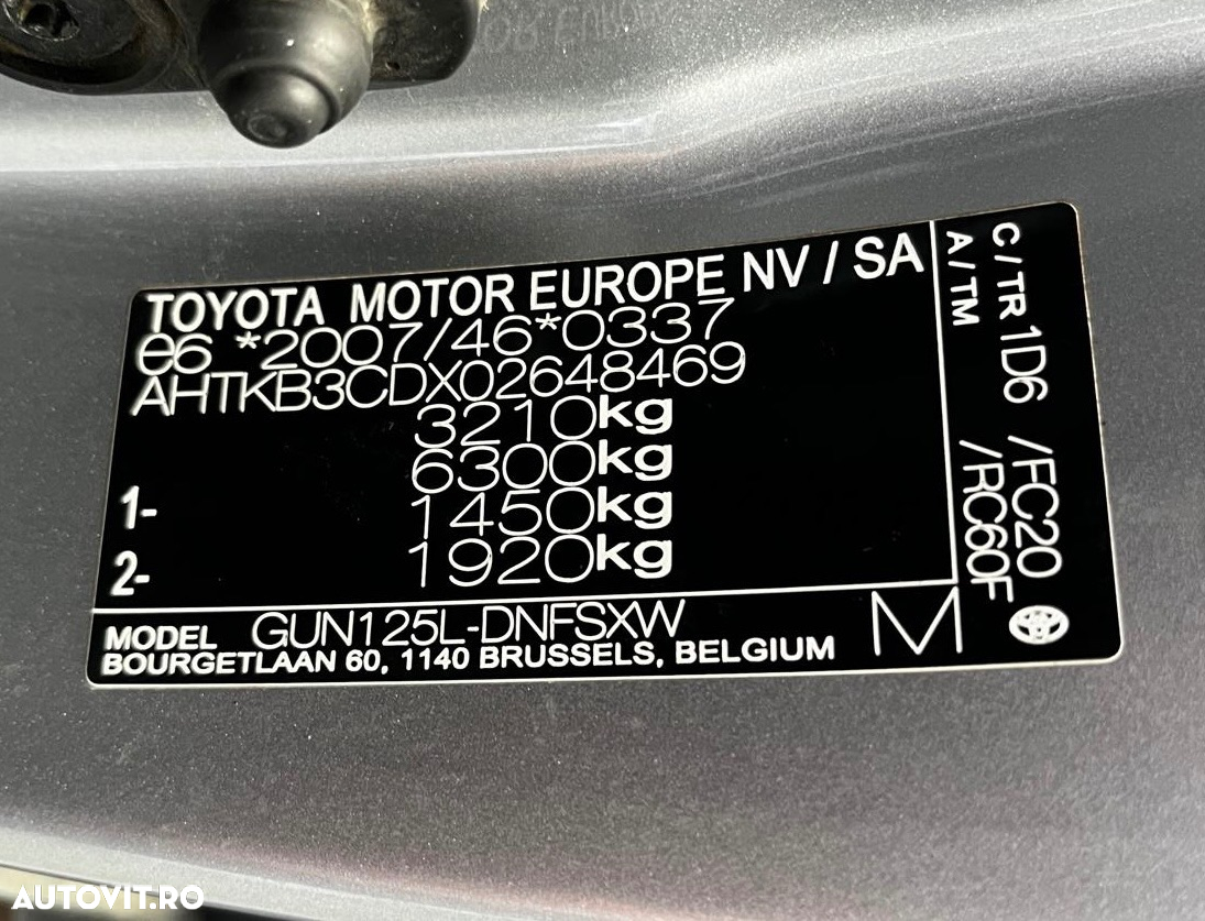 Toyota Hilux 2.4D 150CP 4x4 Double Cab 6MT Comfort - 27