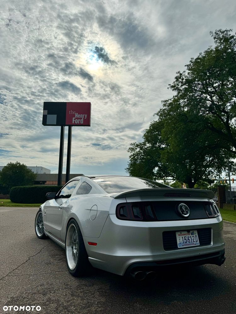 Ford Mustang - 19
