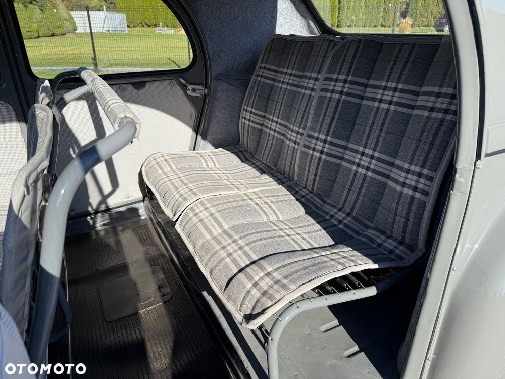 Citroën 2 CV - 25