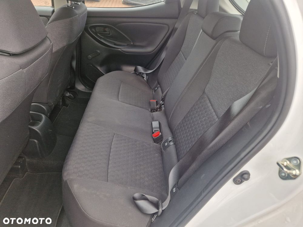 Toyota Yaris 1.0 Active - 16