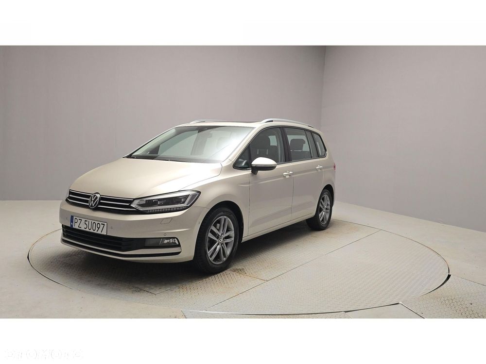 Volkswagen Touran - 8