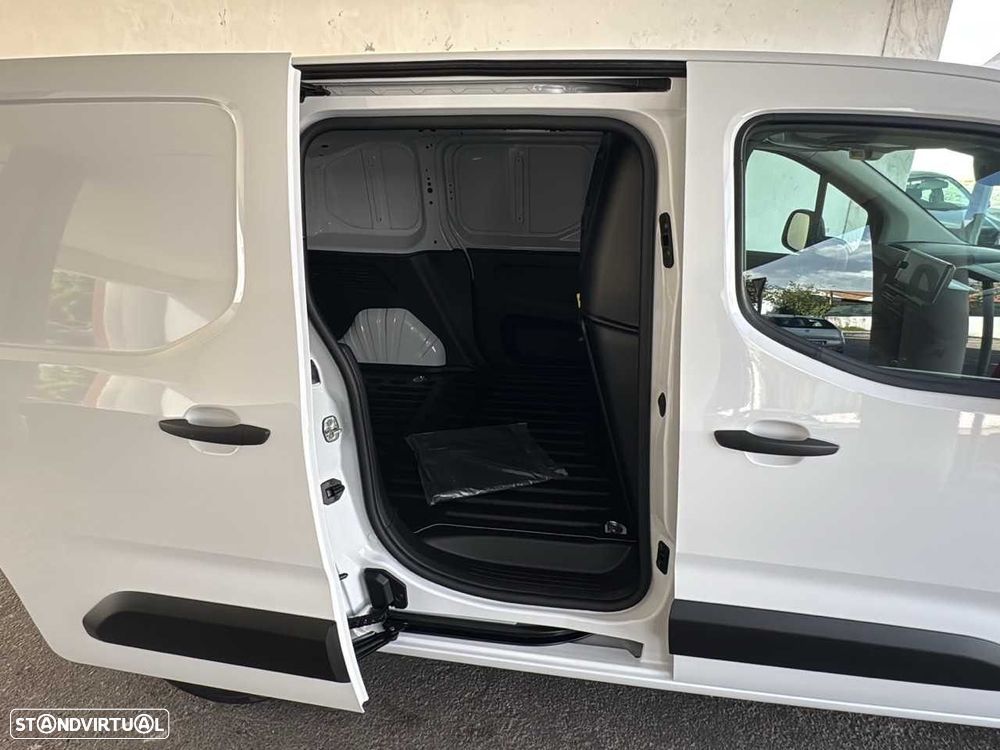 Fiat Doblo Outro - 12