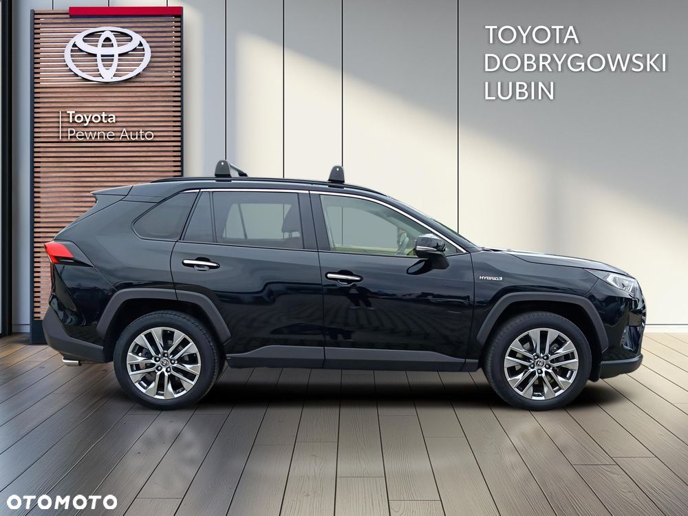Toyota RAV4 - 6