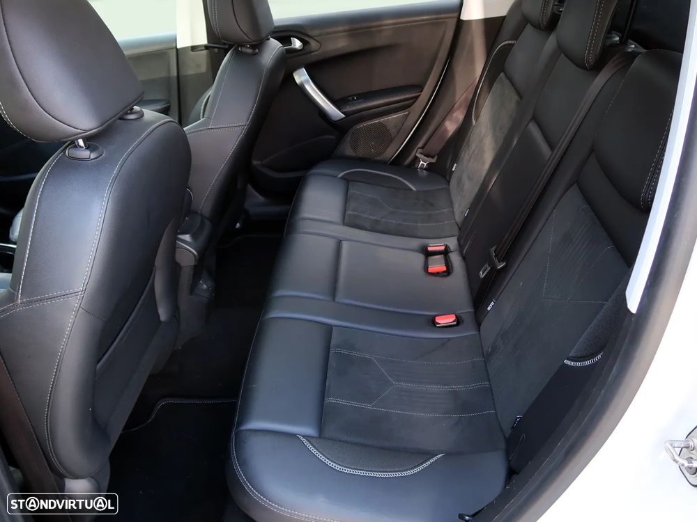 Peugeot 2008 PureTech 130 GPF Stop&Start Crossway - 19