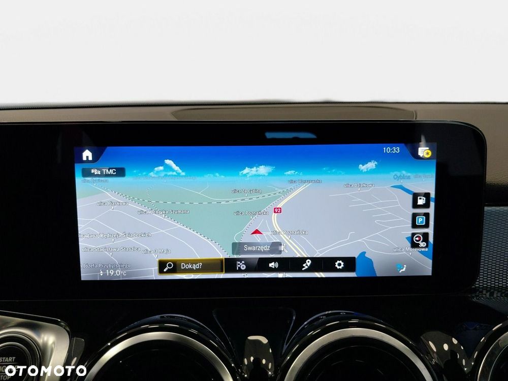 Mercedes-Benz GLB - 34