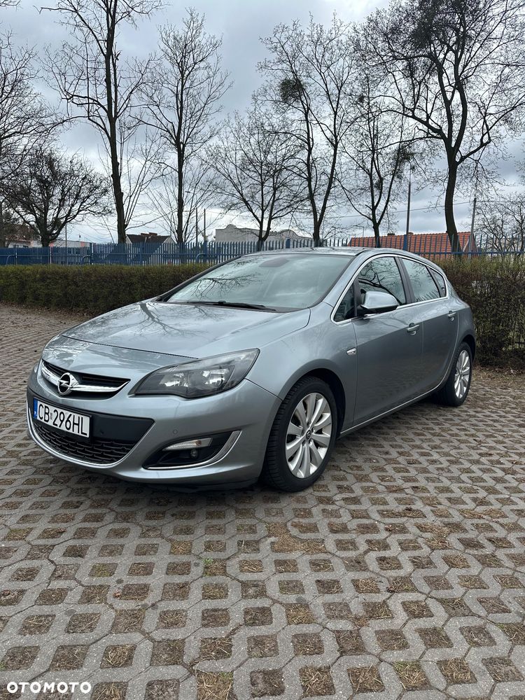 Opel Astra 1.4 T Cosmo - 2