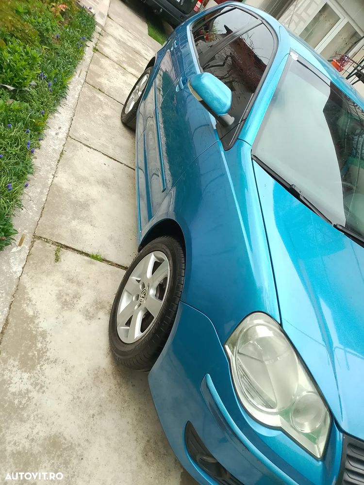 Volkswagen Polo 1.2 Attractive - 8