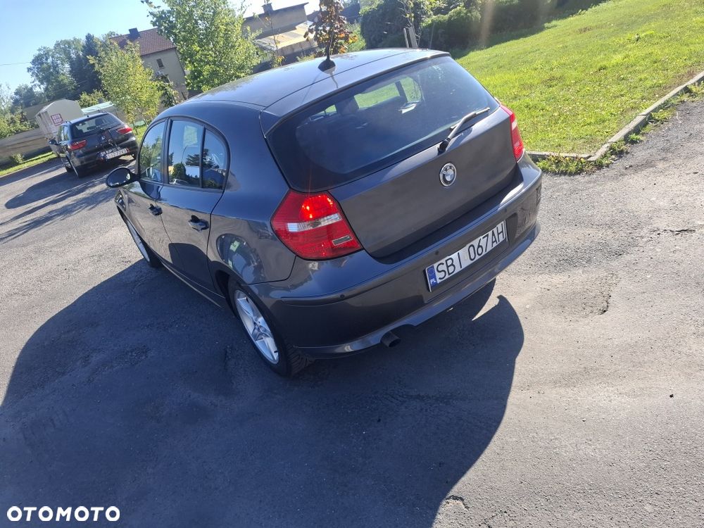BMW Seria 1 2006 photo 3