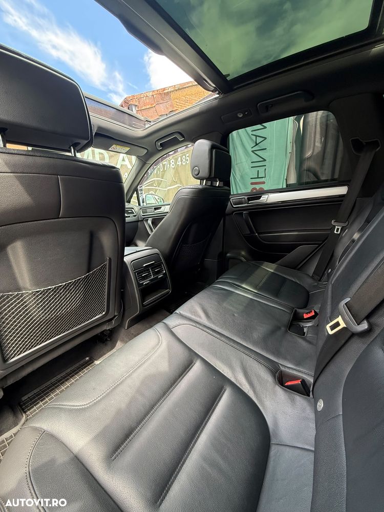 Volkswagen Touareg - 13