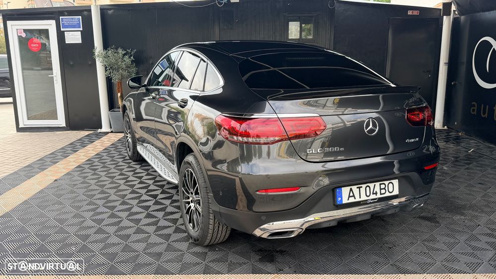 Mercedes-Benz GLC 300 e Coupe 4Matic - 4