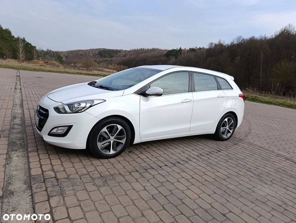 Hyundai i30 blue Kombi 1.6 GDi Style - 8