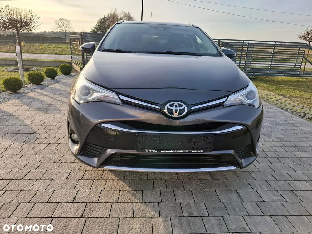 Toyota Avensis 2.0 D-4D Prestige - 1
