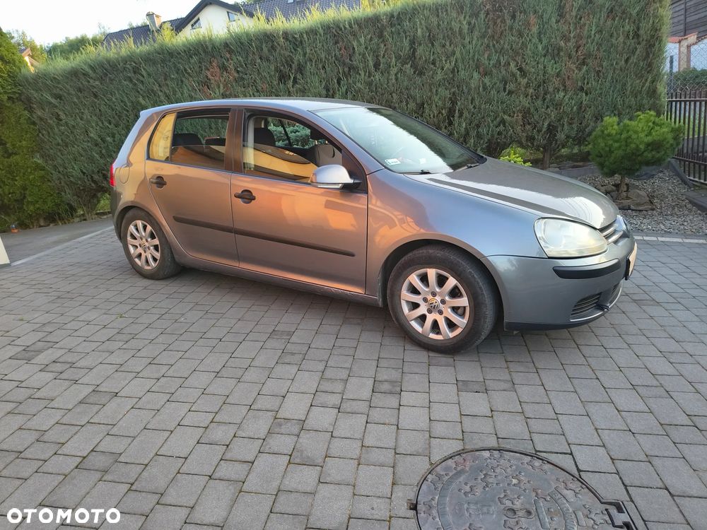 Volkswagen Golf 1.6 Comfortline - 1