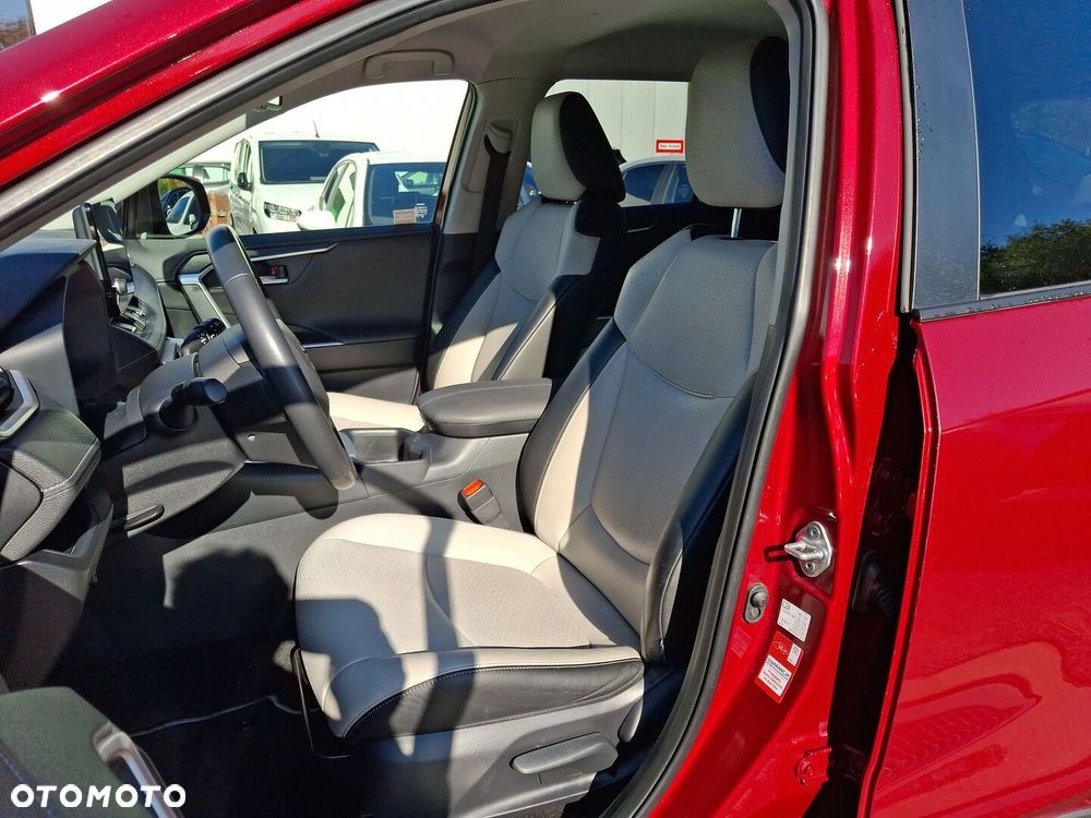 Toyota RAV4 - 11