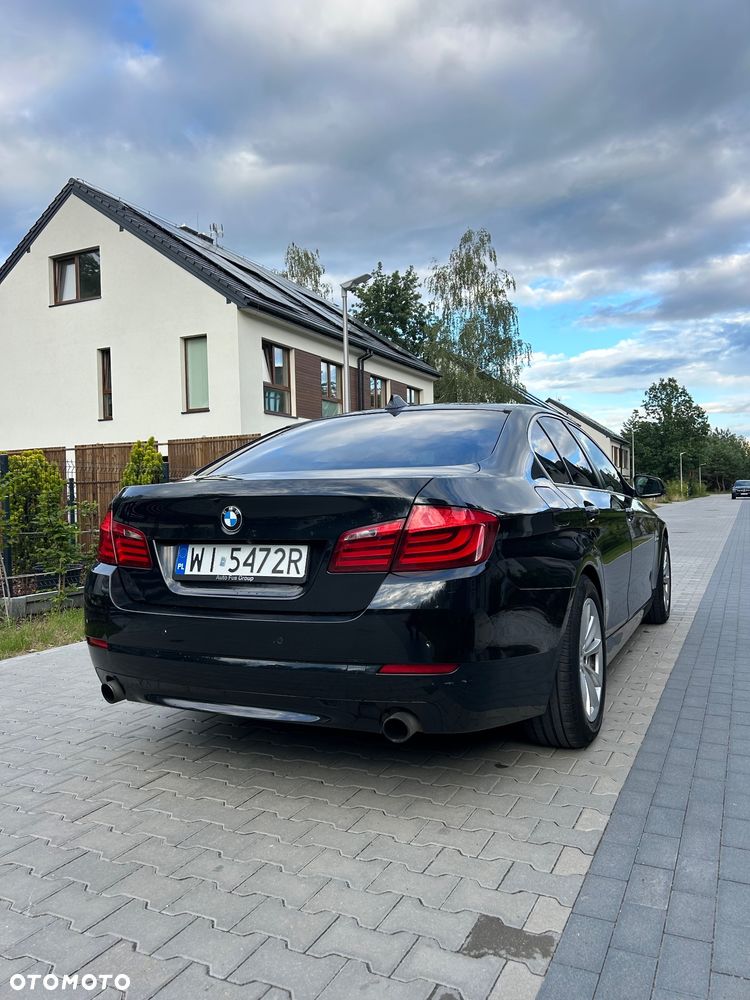 BMW Seria 5 535i xDrive - 7