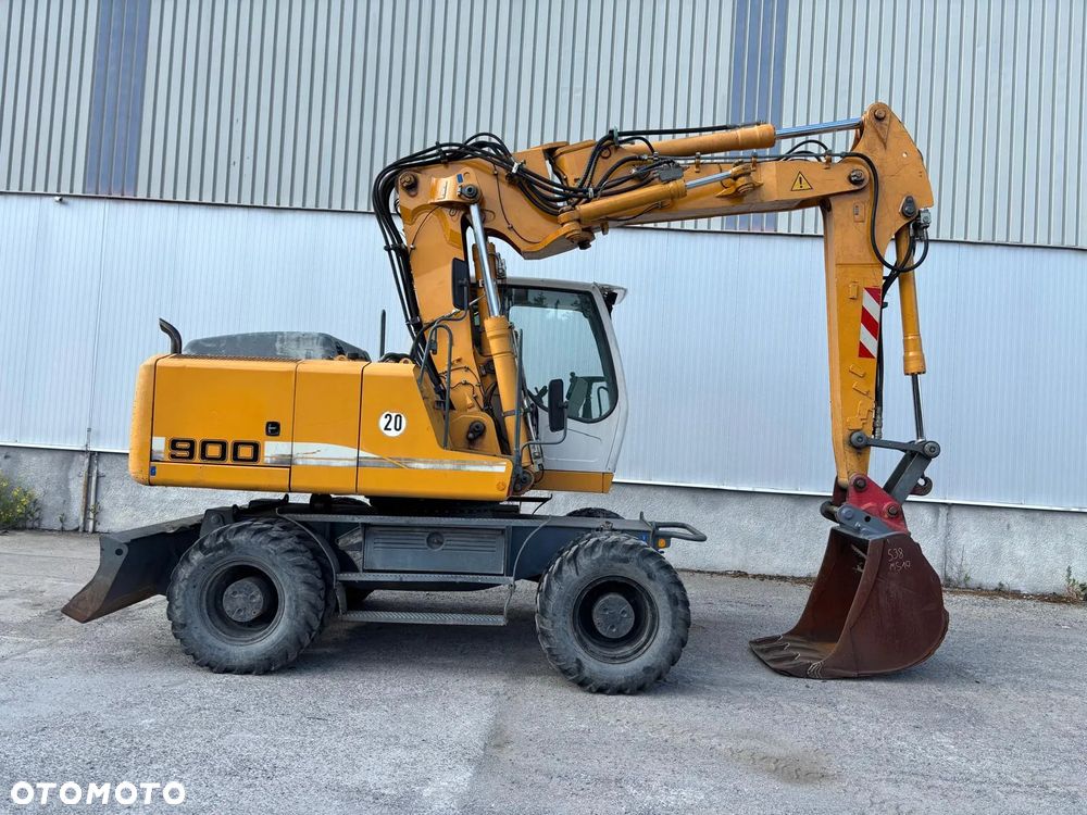 Liebherr A900C - 3