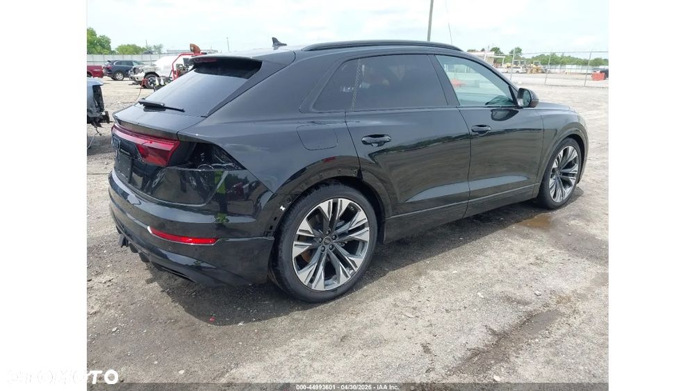 Audi Q8 55 TFSI quattro tiptronic - 6