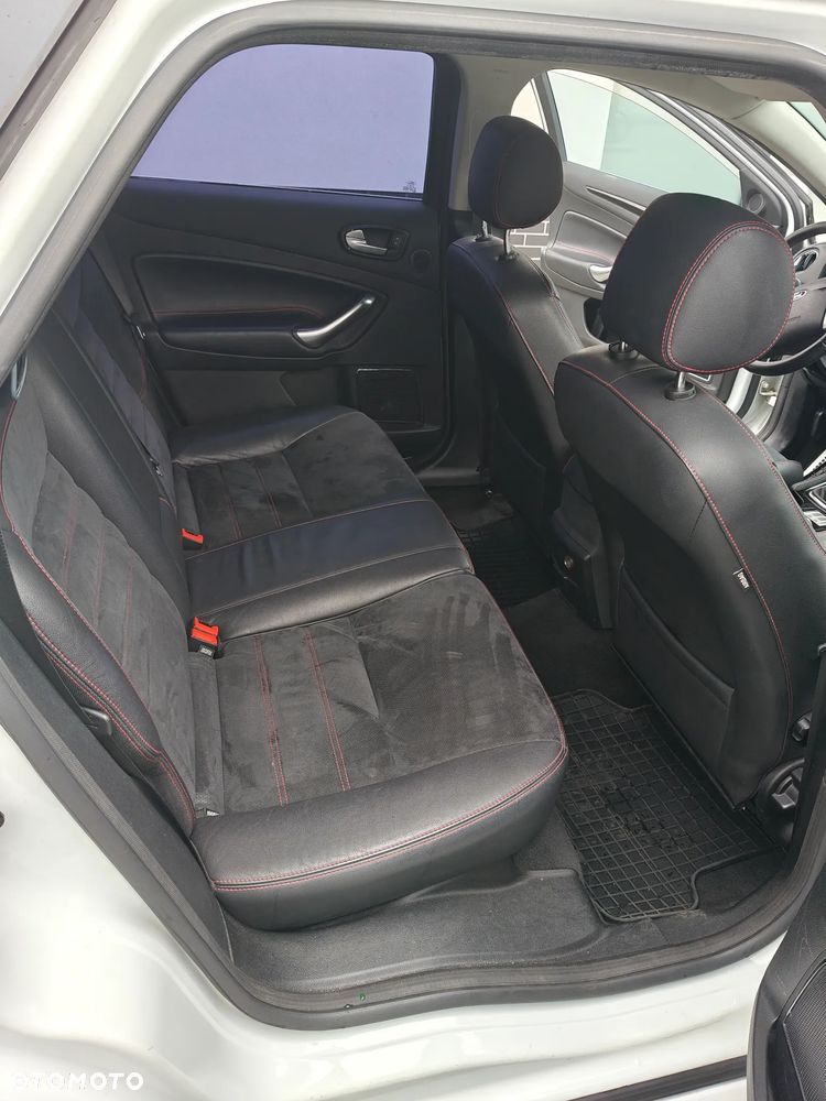 Ford Mondeo 2.2 TDCi Titanium S - 10