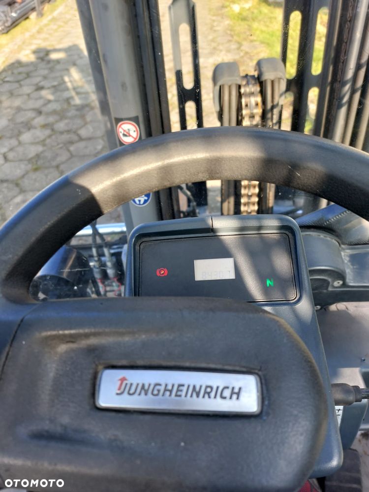 Jungheinrich TFG430 - 9