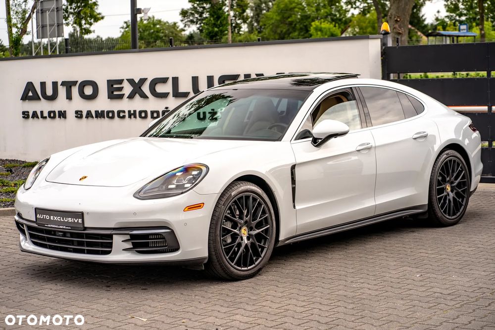 Porsche Panamera 4S - 11