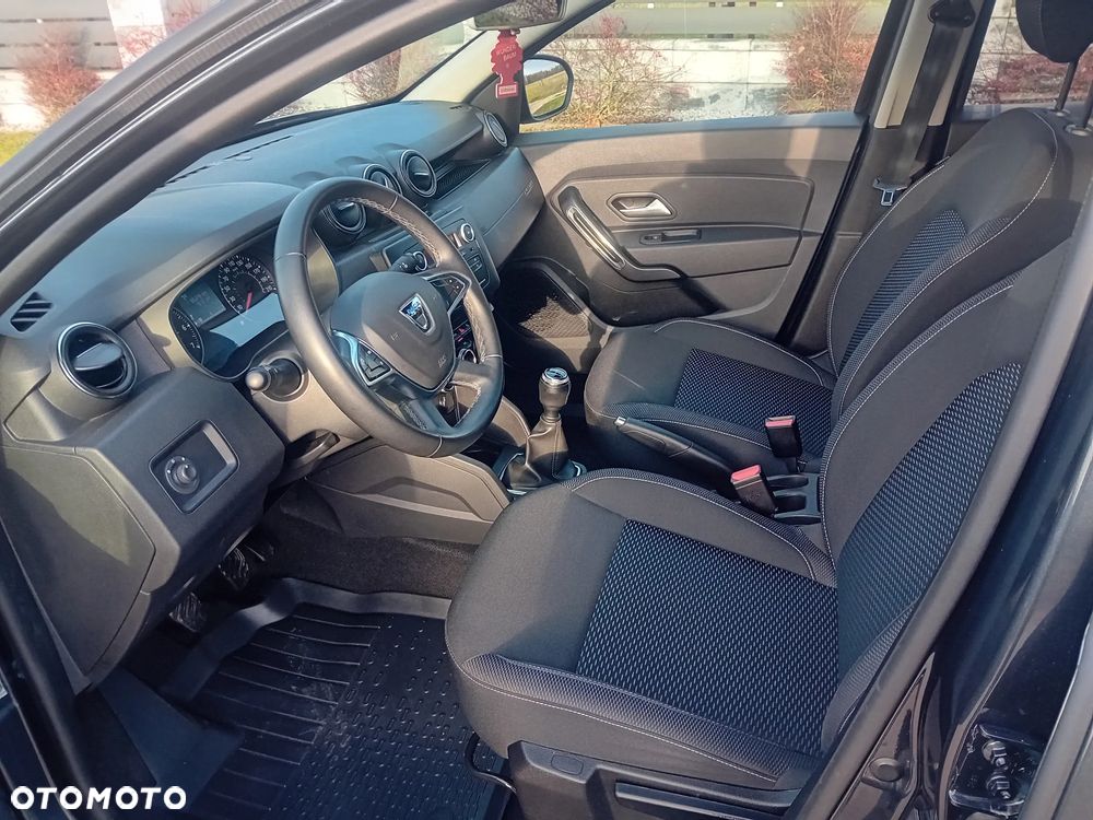 Dacia Duster 1.6 SCe Prestige - 11