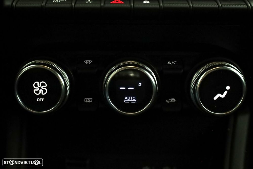 Renault Captur 1.0 TCe Techno Bi-Fuel - 12