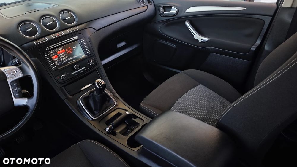 Ford Galaxy 2.0 Titanium - 27