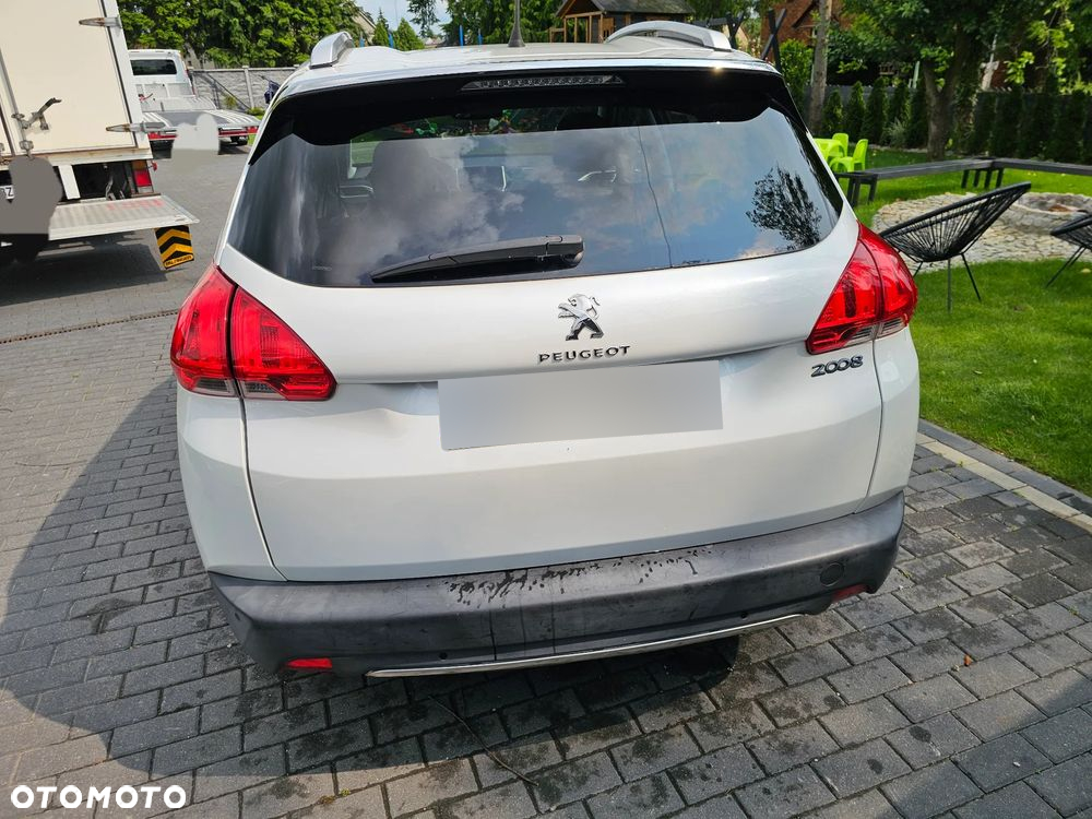 Peugeot 2008 1.2 VTi Allure - 5
