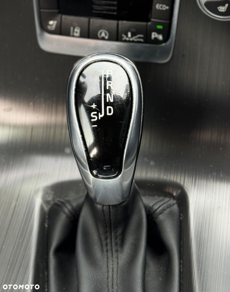 Volvo XC 60 - 13