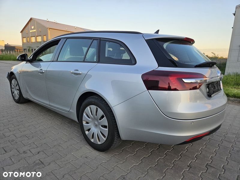 Opel Insignia - 16