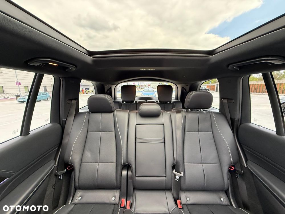 Mercedes-Benz GLS - 17
