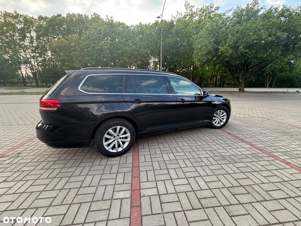 Volkswagen Passat 2.0 TDI (BlueMotion Technology) Comfortline - 12
