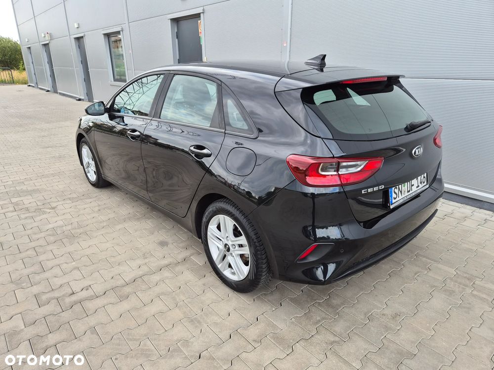 Kia Ceed 1.4 CVVT Dream-Team Edition - 18