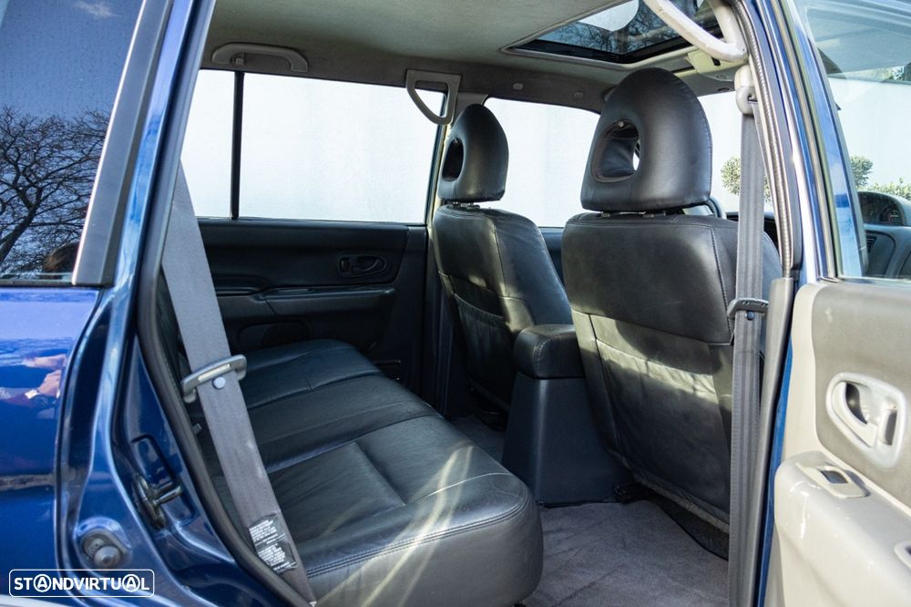 Mitsubishi Pajero Sport 2.5 TD GLS - 17